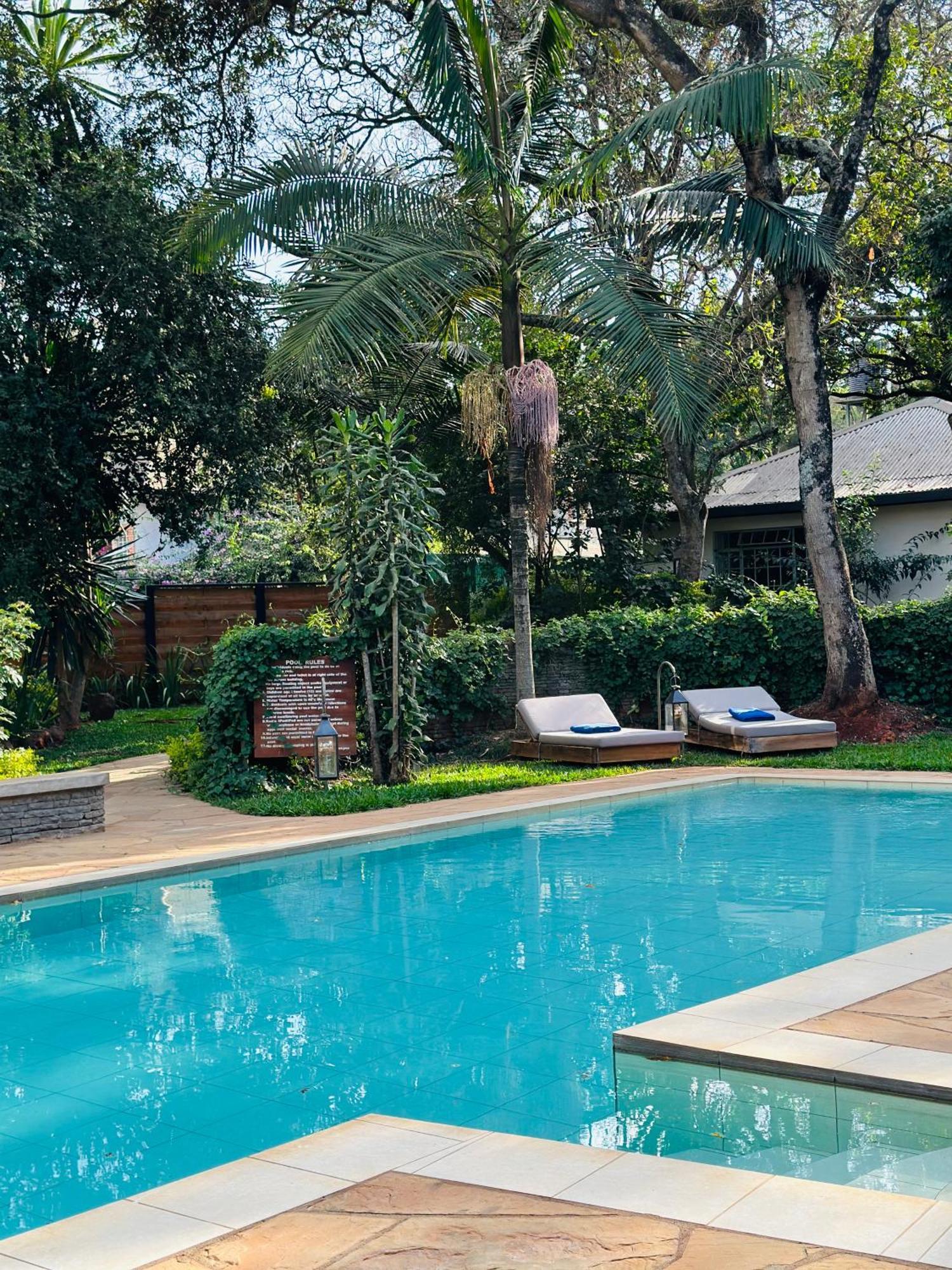 Karen Blixen Coffee Garden & Cottages ナイロビ エクステリア 写真